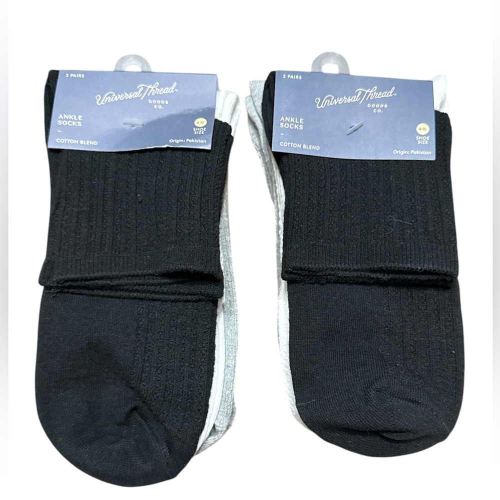 6 Pairs Women’s Universal Thread Black and White Ankle Socks NWT